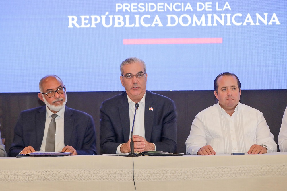 Gobierno destina RD$2 mil millones para construir instalaciones deportivas el territorio nacional