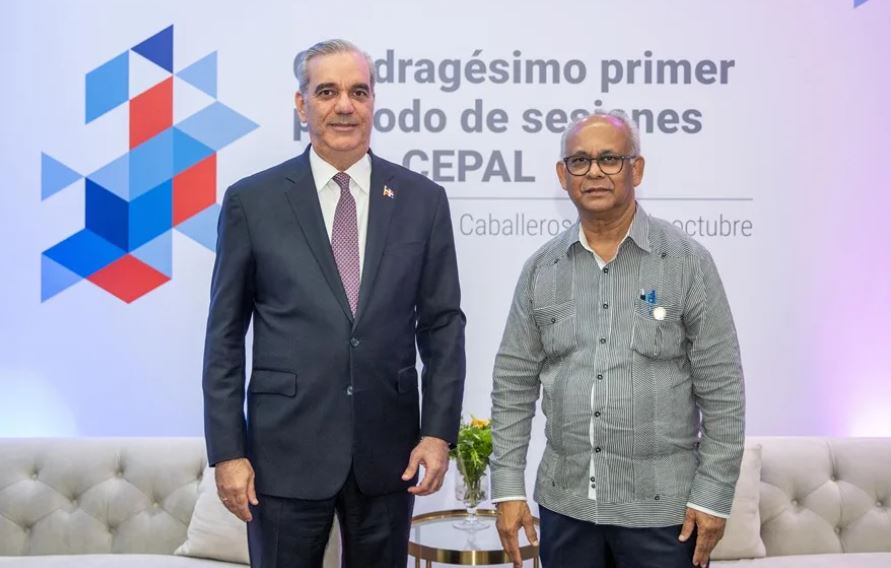El presidente de RD y el secretario general de la OEA conversan sobre la crisis en Haití