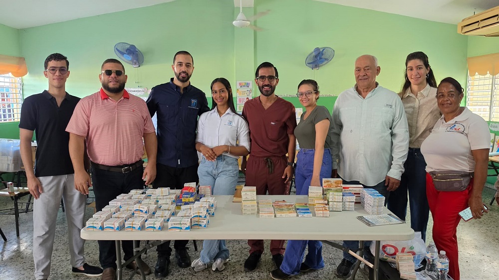 Luis Antonio Cruz encabeza gran operativo médico en Los Peralejos