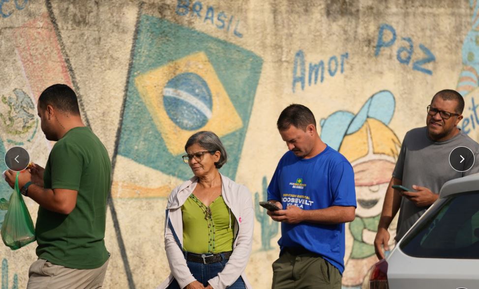 Elecciones en Brasil enfrentan a un aliado de Trump con Lula, que busca su 4º mandato